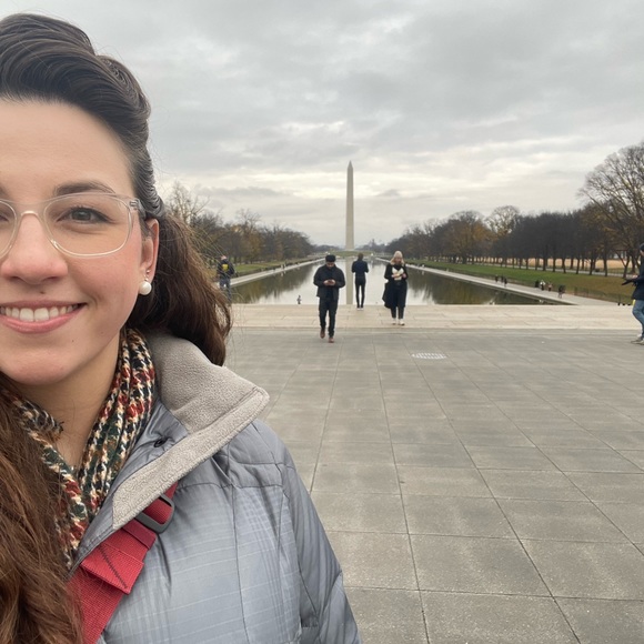 Meet your Posher, Caitlin - Picture 1 of 1